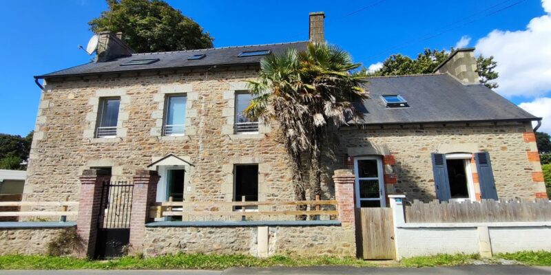 Gîtes Mamie Cocotte & Tata Jacqueline (10 à 14 personnes), Plouha